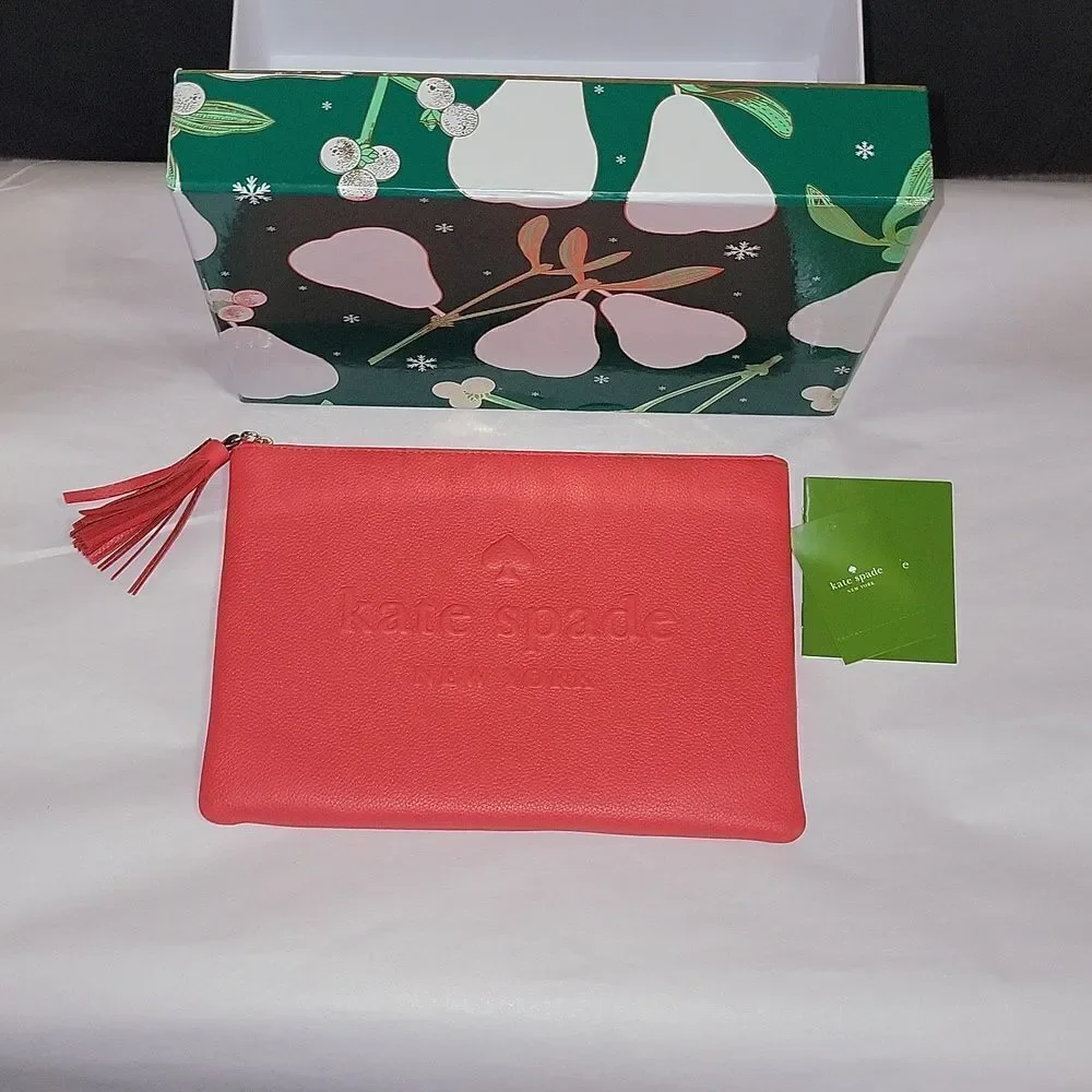 Kate Spade Gia Larchmont Avenue Logo Leather Clutch New